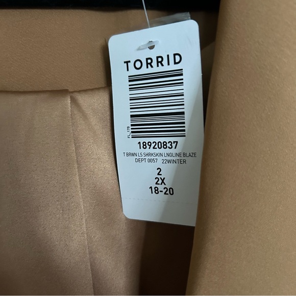Torrid Longline Tan Brown Blazer size 2 (2X) - Picture 3 of 9